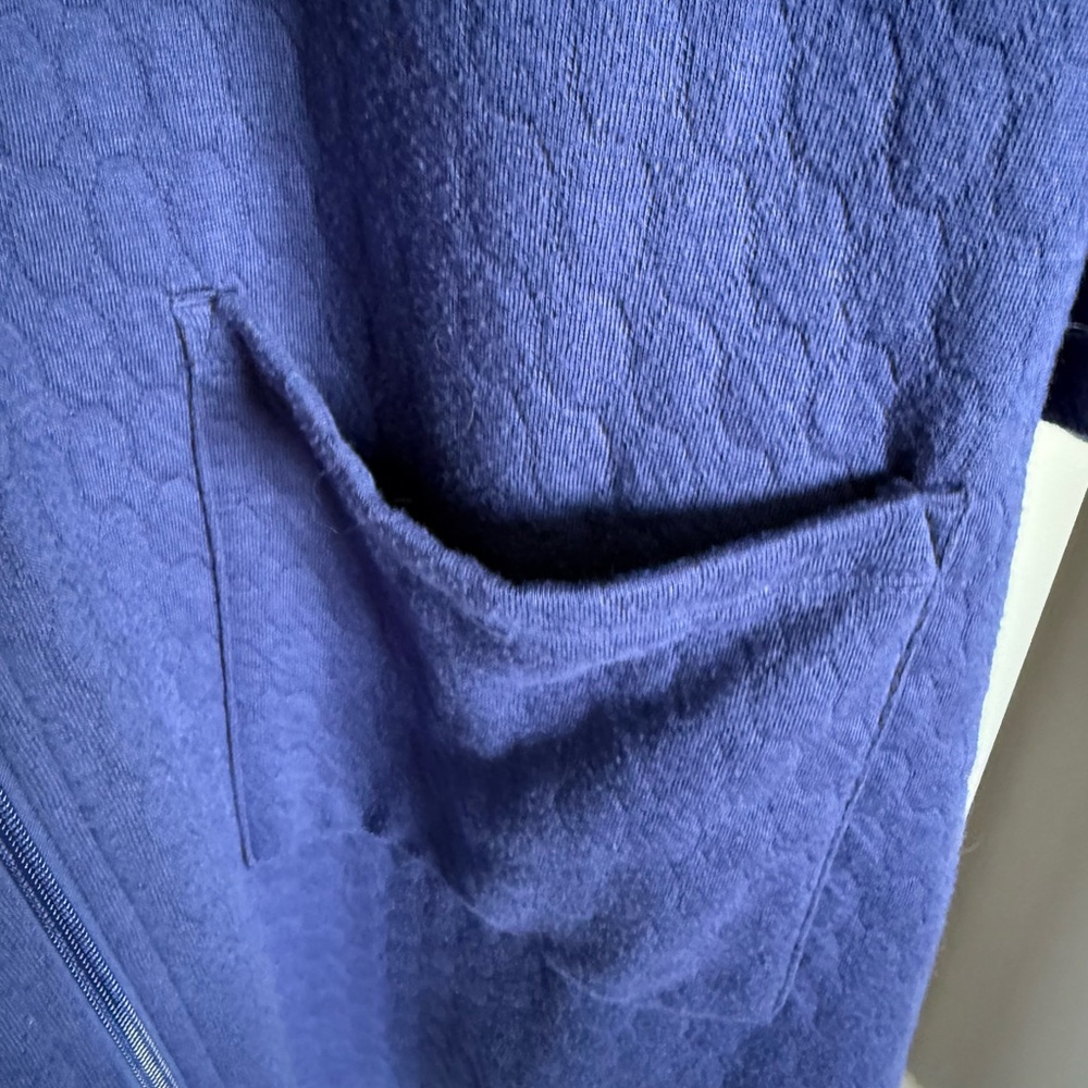 Croft & Barrow Navy Robe - Picture 3 of 3